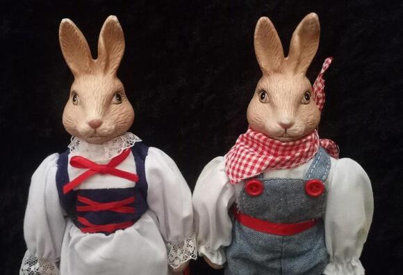 Pair of Vtg Anthromorphic Rabbits - Porcelain Head,Soft Body - Picture 4 of 5